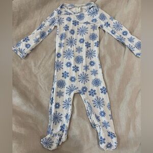Kate Quinn Blue Snowflake Kids Footie so soft!